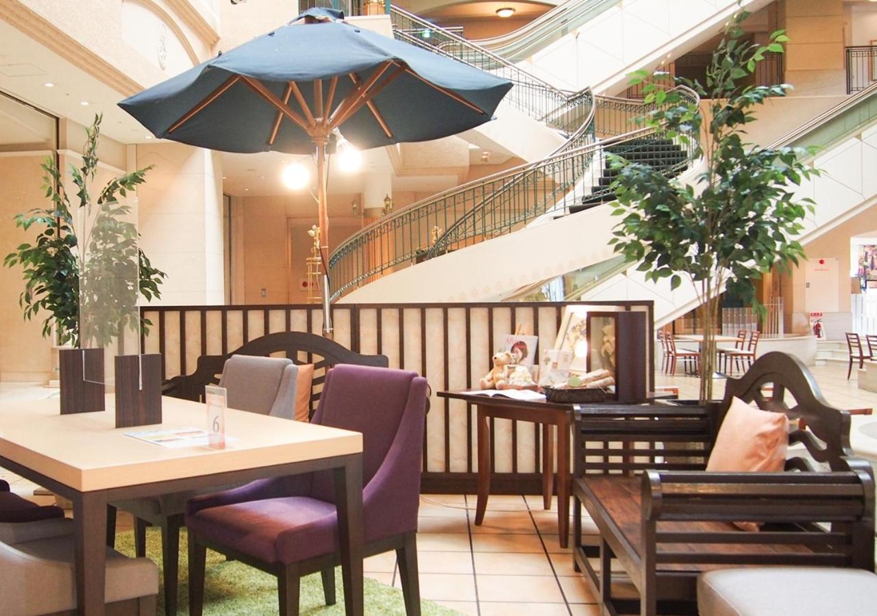 فندق إميسيا سابورو المظهر الخارجي الصورة The interior of the hotel