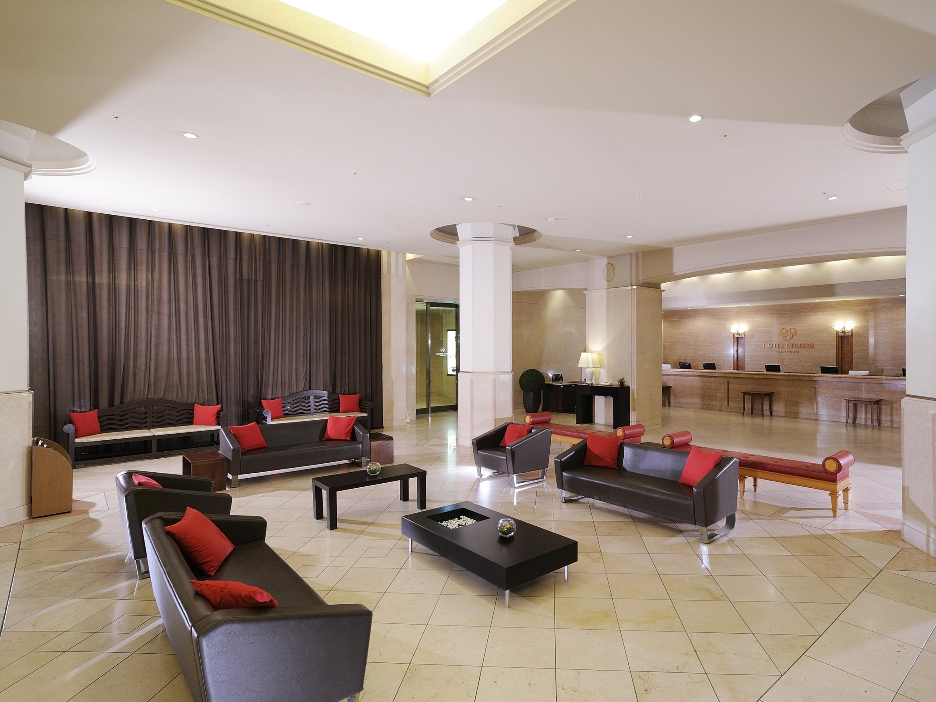 فندق إميسيا سابورو المظهر الخارجي الصورة The lobby of the hotel